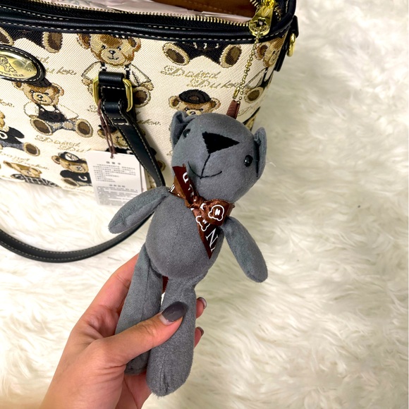 TTWN bear bag - Picture 6 of 6